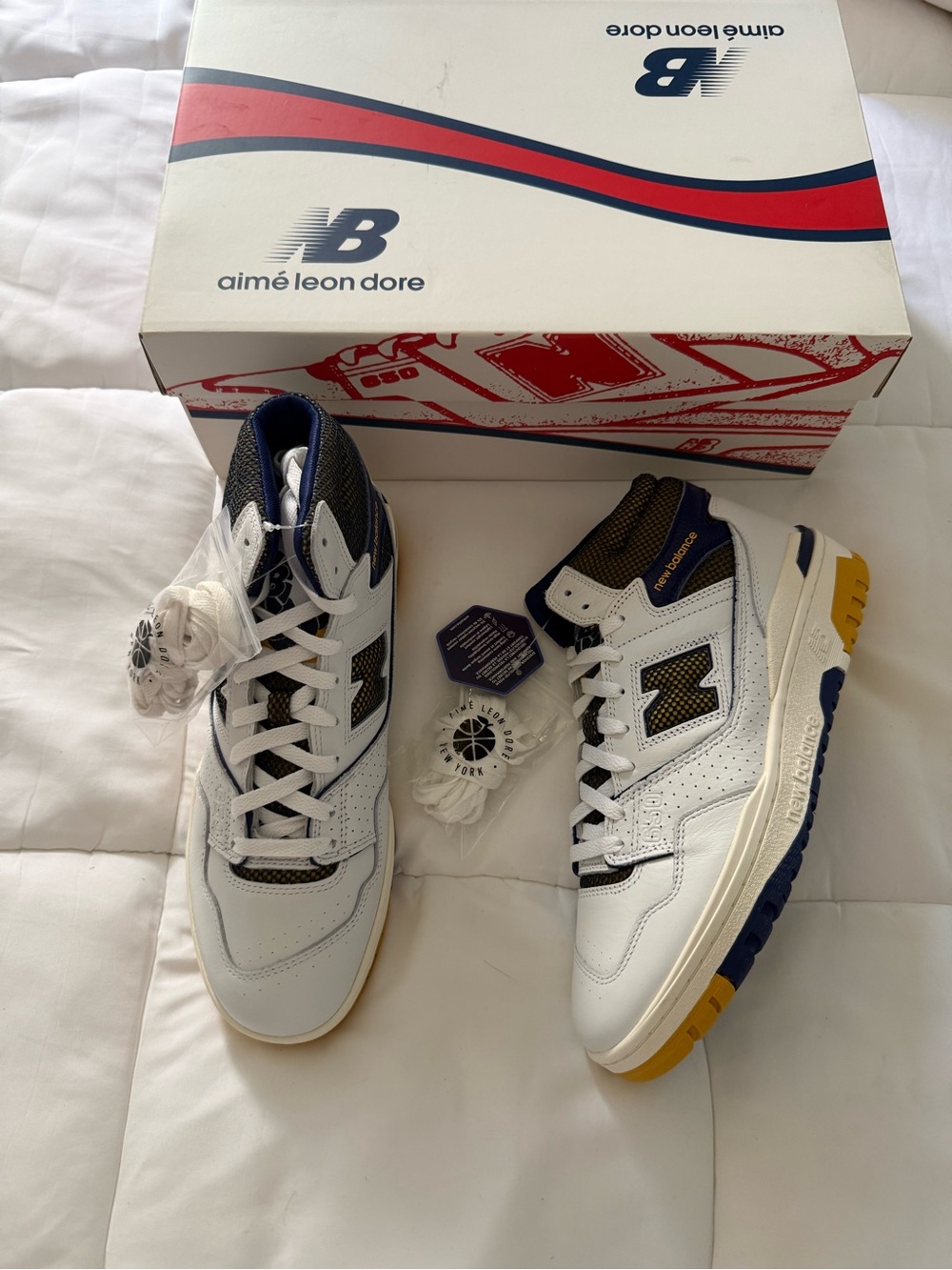 NEW BALANCE AIMÉ LEON DORE X 650R 'MASARYK COMMUNITY GYM - VARSITY GOLD BLUE' 11